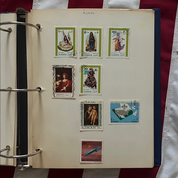 World Stamp Collection - Picture 6 of 17